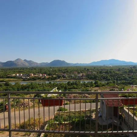 Guest house Apartman Luka *